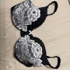 Victoria's Secret Black and White Floral Lace Bra